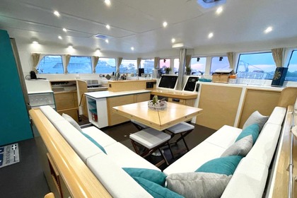 Charter Catamaran Lagoon 500 Mykonos