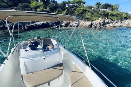 Charter Motorboat Jeanneau Cap Camarat 6.5 Cc Cannes