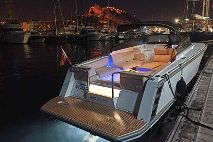 Hire Motorboat Hoc 33 Cruiser Alicante