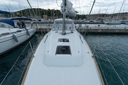 Charter Sailboat BENETEAU OCEANIS 35.1 Punta Ala