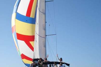 Wöchentliche Segelreisen rund um Menorca im Sommer