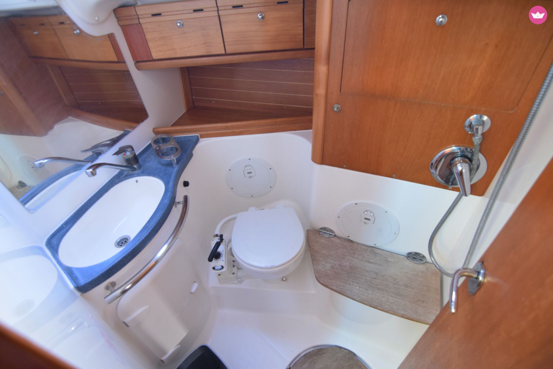 Charter sailboat in Athens  