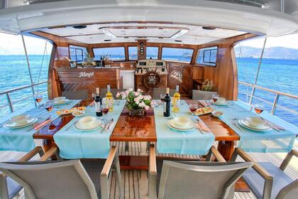 Luxury custom built ketch gulet with a capacity of 10 people