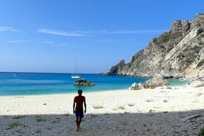 Discover the Ionian Islands by Sailing Yacht: A Unique Adventure of Relaxation and Nature