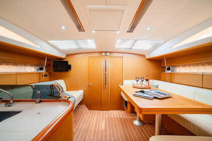 Jeanneau 53 in Lavrio