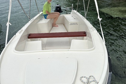 Small boat Adria 500 - NO licence obligatory