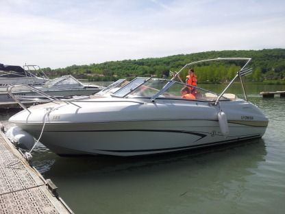 Location Bateau à moteur Beneteau Flyer Cabrio 650 Le Bourget-du-Lac