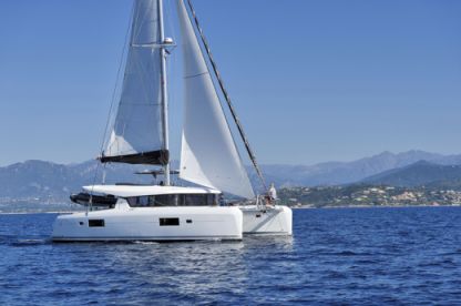 Charter Catamaran Lagoon Lagoon 42 Ajaccio