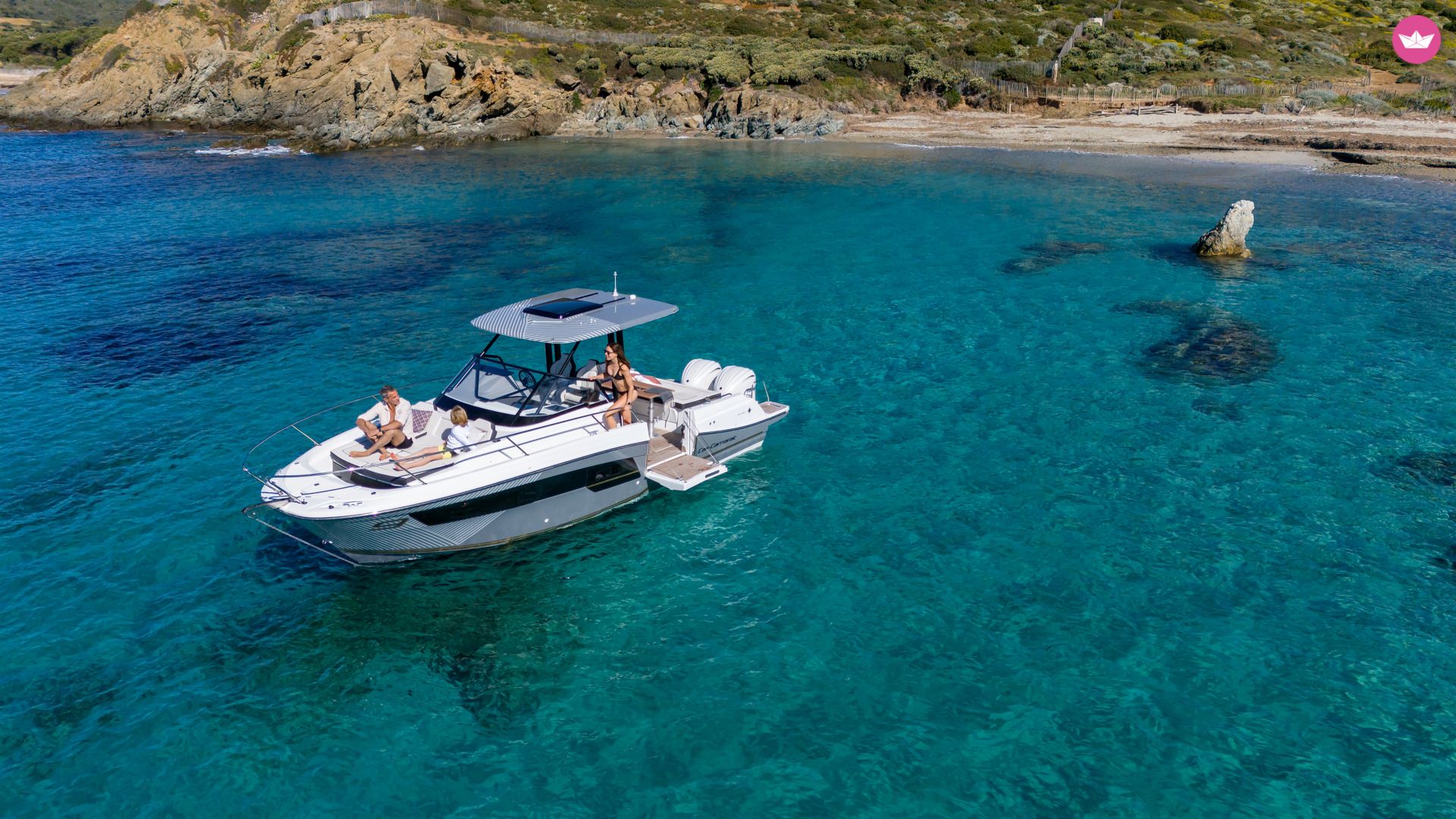 Bateau à moteur Jeanneau Cap Camarat 9.0 Wa Série 2 400cv 2