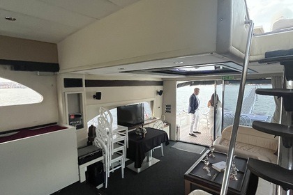 Elegance on the Water: Bosphorus Yacht Journeys