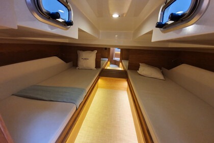 ENJOY QUALITY TIME WITH YOUR LOVED ONES ON THE WATER