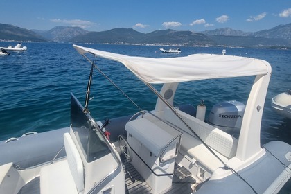 Hire RIB Nuova Jolly Black Fin 22 Elegance Krašići