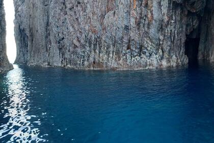 Hire RIB SACS 780S Terracina