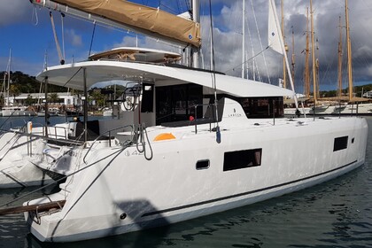 Hire Catamaran Lagoon Lagoon 42 Ajaccio