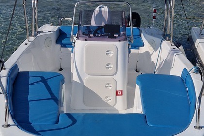 Explore Zakynthos with Artemis, a 60hp speedboat for up to 6 guests – no license required! Perfect for daily cruises to Navagio, Blue Caves, Keri Caves & Turtle Island.