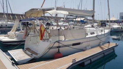 Czarter Jacht żaglowy Bavaria 32 Cruiser Malaga