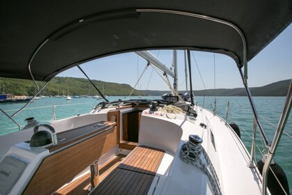 Bavaria Cruiser 37