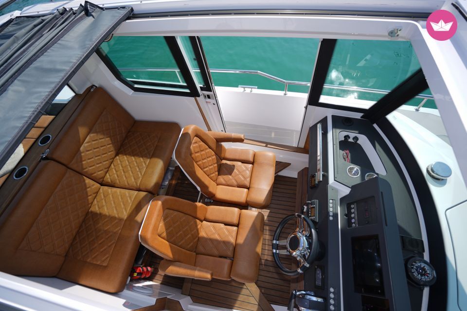 Bateau à moteur Axopar 28 300cv 7