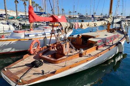 Charter Sailboat SK suecos Vintage Sailing Boat Garraf