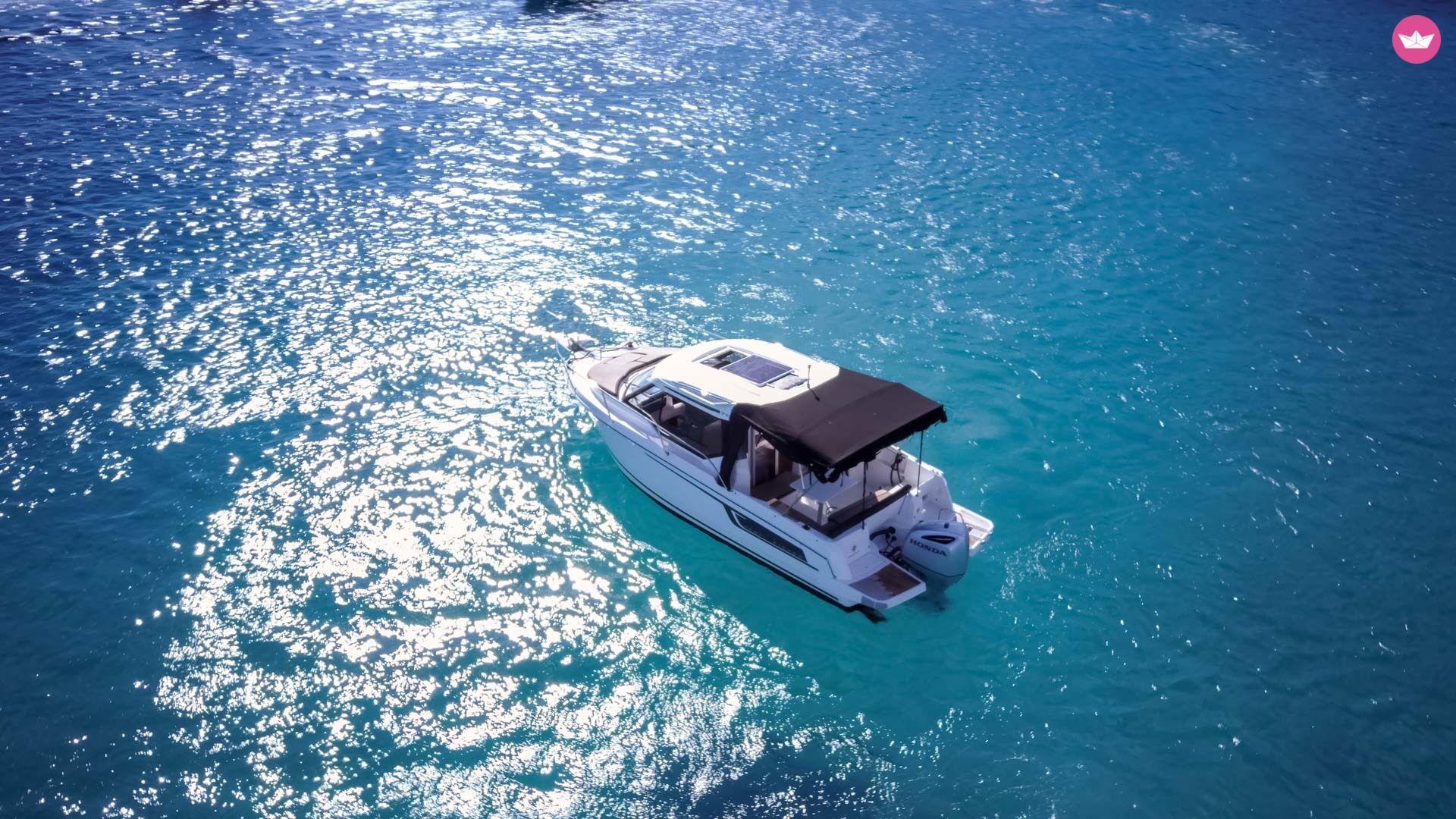 Charter Motorboat Jeanneau Merry Fisher 795 Split