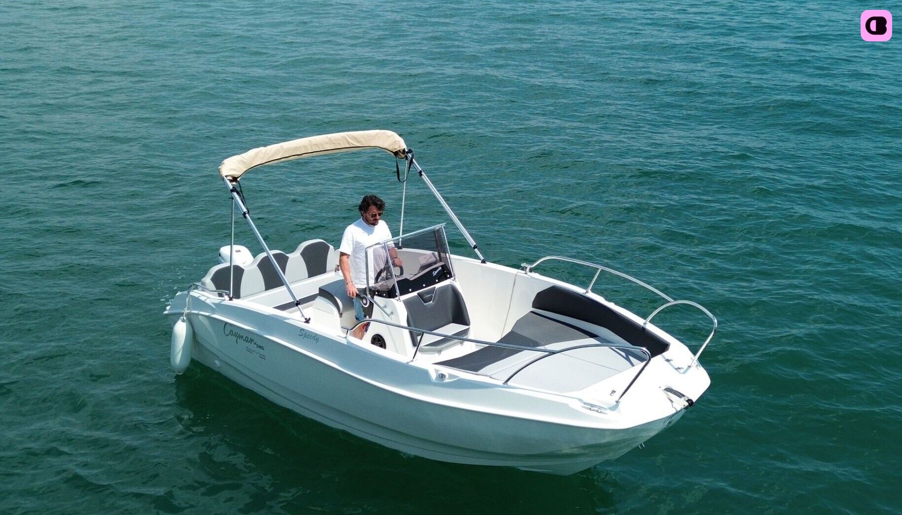 Bateau à moteur Cayman Yacht SPEEDY 585 150cv 3