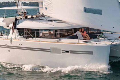 Rental Catamaran Lagoon-Bénéteau Lagoon 450 S - 4 + 2 cab. Kontokali