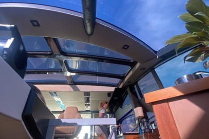 Luxury Motorboat Charter: Sunseeker 64 Predator (2022) in San Juan del Sur