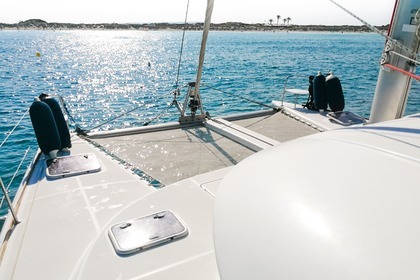 Catamaran premium charter