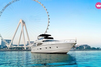 Miete Motoryacht Nuvari 68ft Luna Dubai