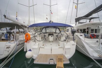Hire Sailboat JEANNEAU SUN ODYSSEY 509 Zaton