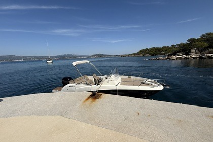 Location Bateau à moteur Quicksilver Activ 605 Sundeck Marseille