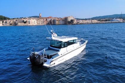 Hyra båt Motorbåt Axopar 29 xc cros cabin Sainte-Maxime