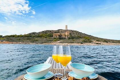 Yacht Charter - Fairline 56 Squadron