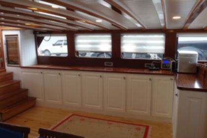 HİGH CLASS GULET CHARTER