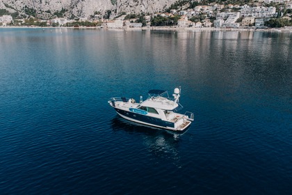 Charter Motorboat Beneteau 13.80 SPLIT/PODSTRANA/OMIS Split-Dalmatia County