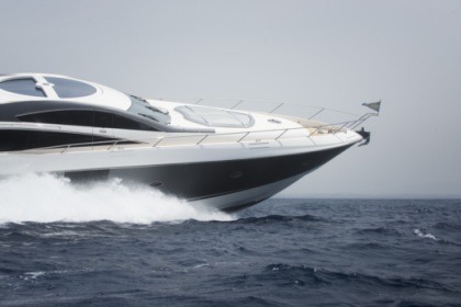 Sunseeker 82 Predator - Light Blue