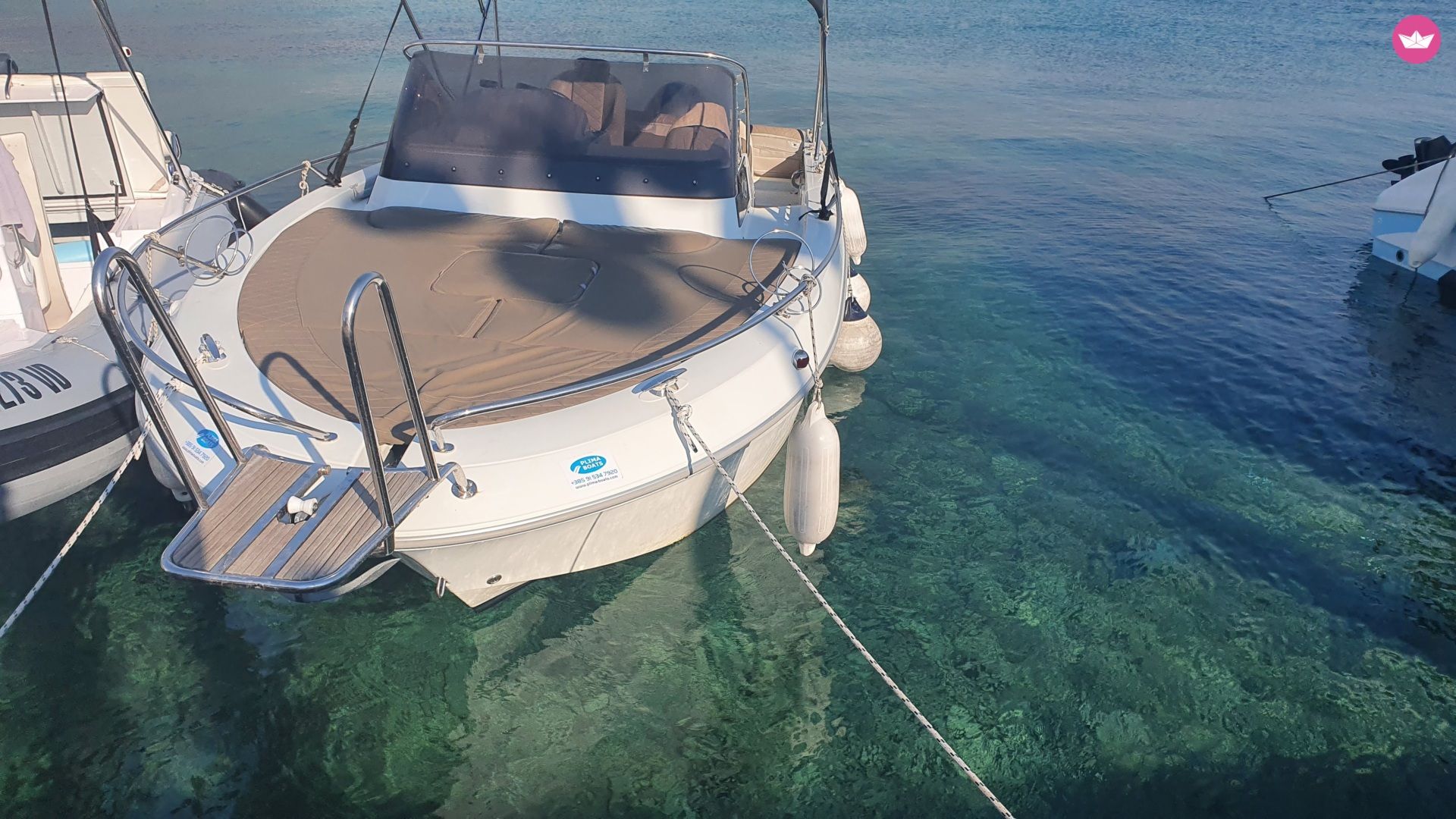 Bateau à moteur Atlantic Marine Sun Cruiser 655 200cv 5