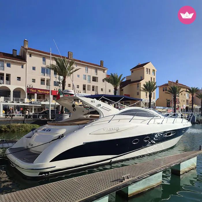 Bateau à moteur Azimut Atlantis 47 980cv 2