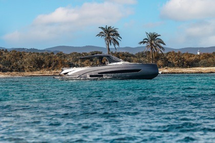 Stupenda barca in ibiza con sea bob incluso