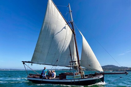 Alquiler Velero Galeón de madera La Coruña