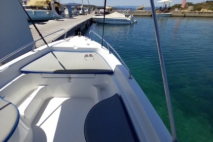 Motorboat in Vourvourou!