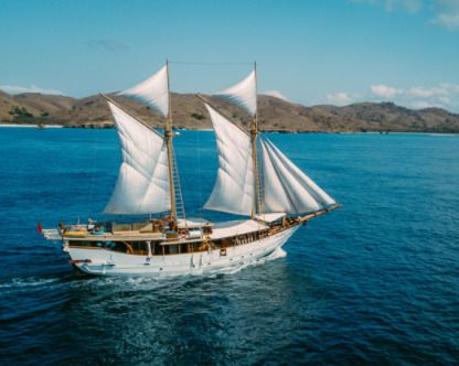 Charter Sailboat Nino Krisnan Phinisi 115 Komodo