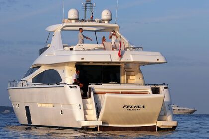 FELINA Ferretti 830