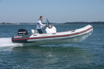 Location Semi-rigide Valiant V 570 Sport Marseille