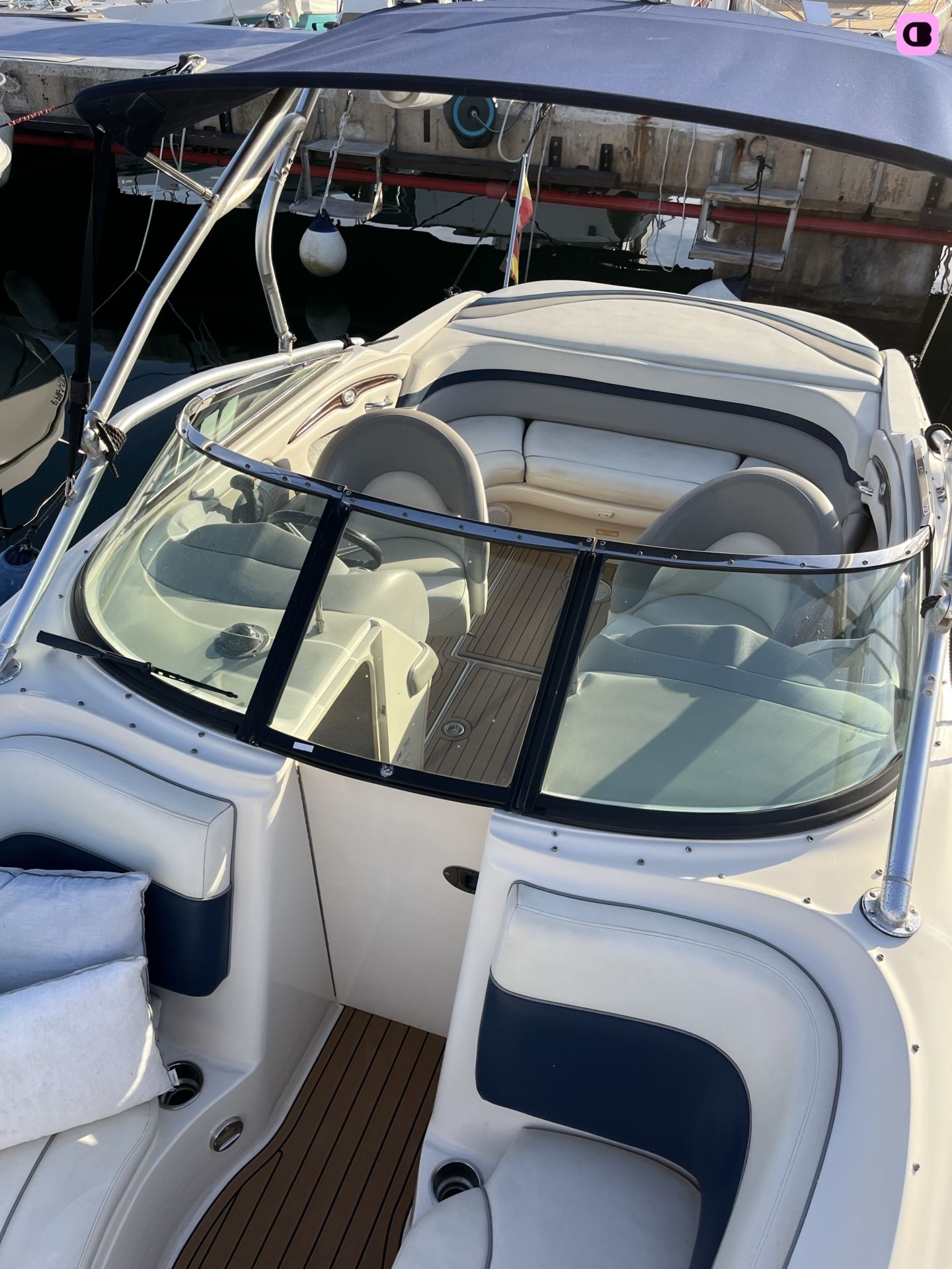 Sea Ray 240