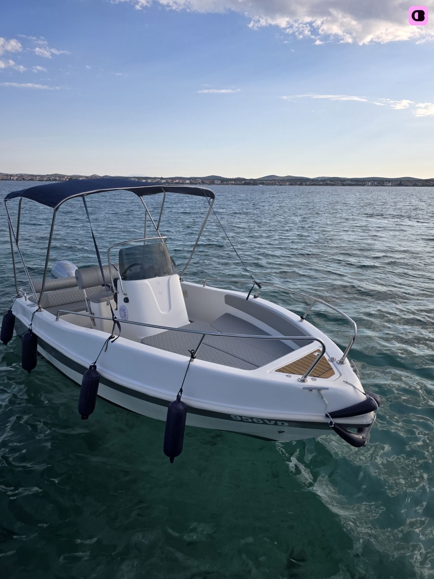Bateau à moteur Blueline Sea Gost 550 Open 100cv 2