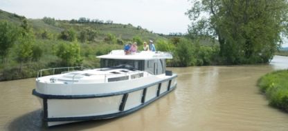 Charter Houseboat Peniche Horizon 3 Carrick-On-Shannon