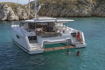 Hyra båt Katamaran Fountaine Pajot Fountaine Pajot Astrea 42 - 3 + 1 cab. Marseille