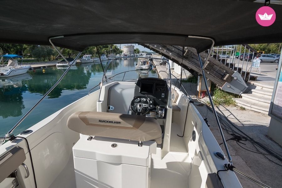 Charter Motorboat Quicksilver Activ 805 Open Split