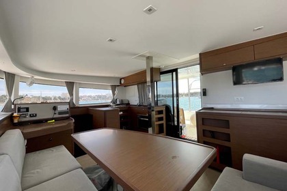 Lagoon 42 - 4 + 1 cab.